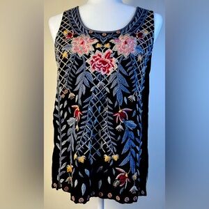 Johnny Was Embroidered Floral Black Linen Sleeveless Top, Size Small